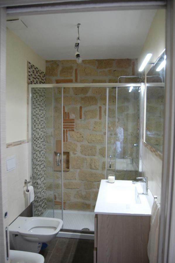 Alla Corte Del Re Dimora Storica เนเปิลส์ ภายนอก รูปภาพ